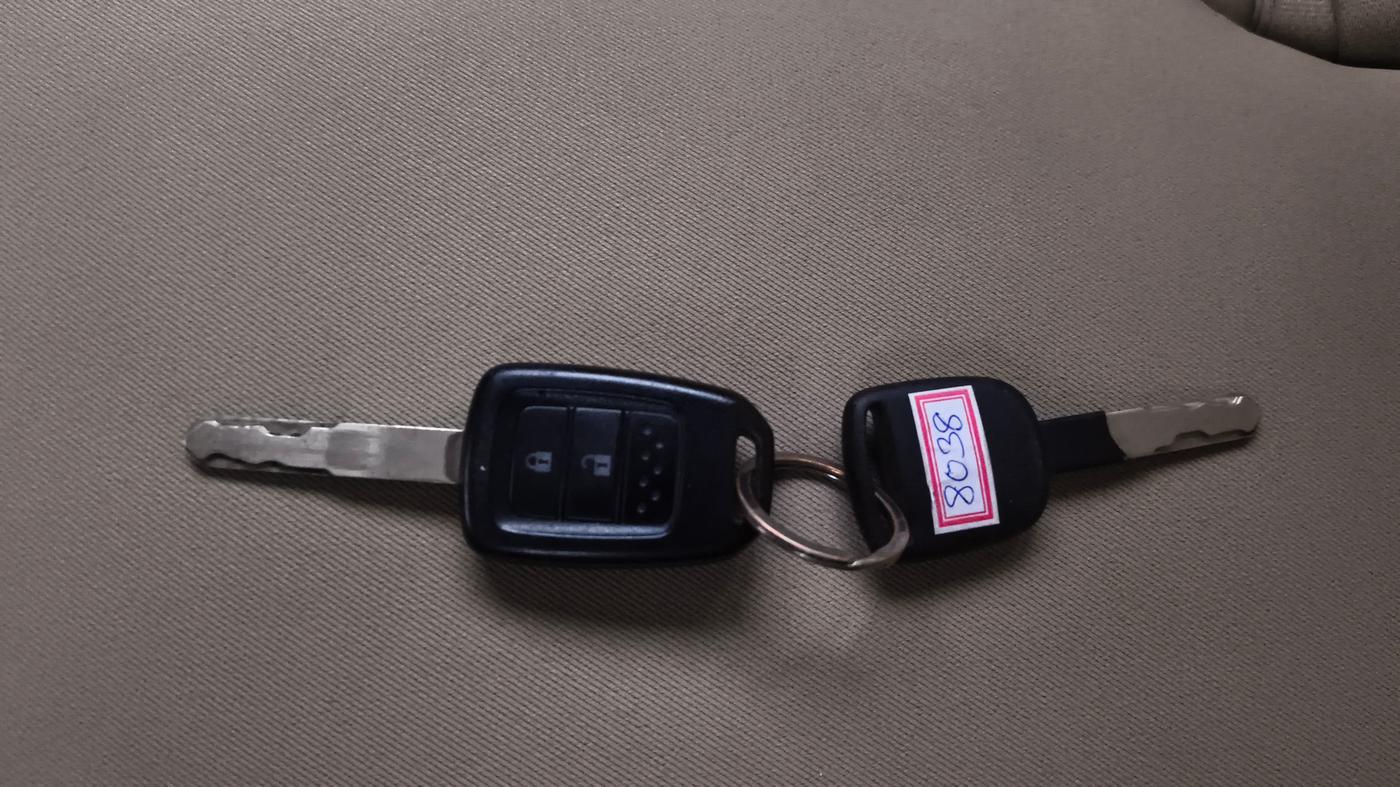2016 Honda Jazz 1.2L I-VTEC V AT, Petrol, Automatic, 59,950 km, Key Close Up