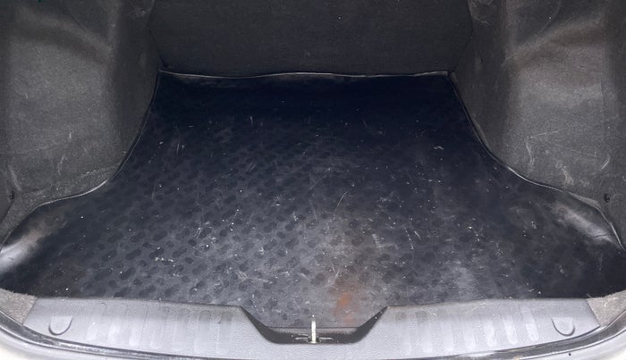 2019 Maruti Ciaz ALPHA 1.5 MT VTVT SHVS, Petrol, Manual, 60,489 km, Boot Inside