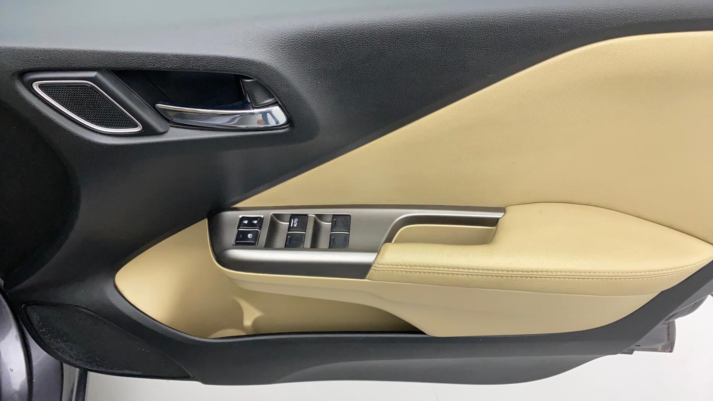 2019 Honda City 1.5L I-VTEC ZX CVT, Petrol, Automatic, 52,399 km, Driver Side Door Panels Control