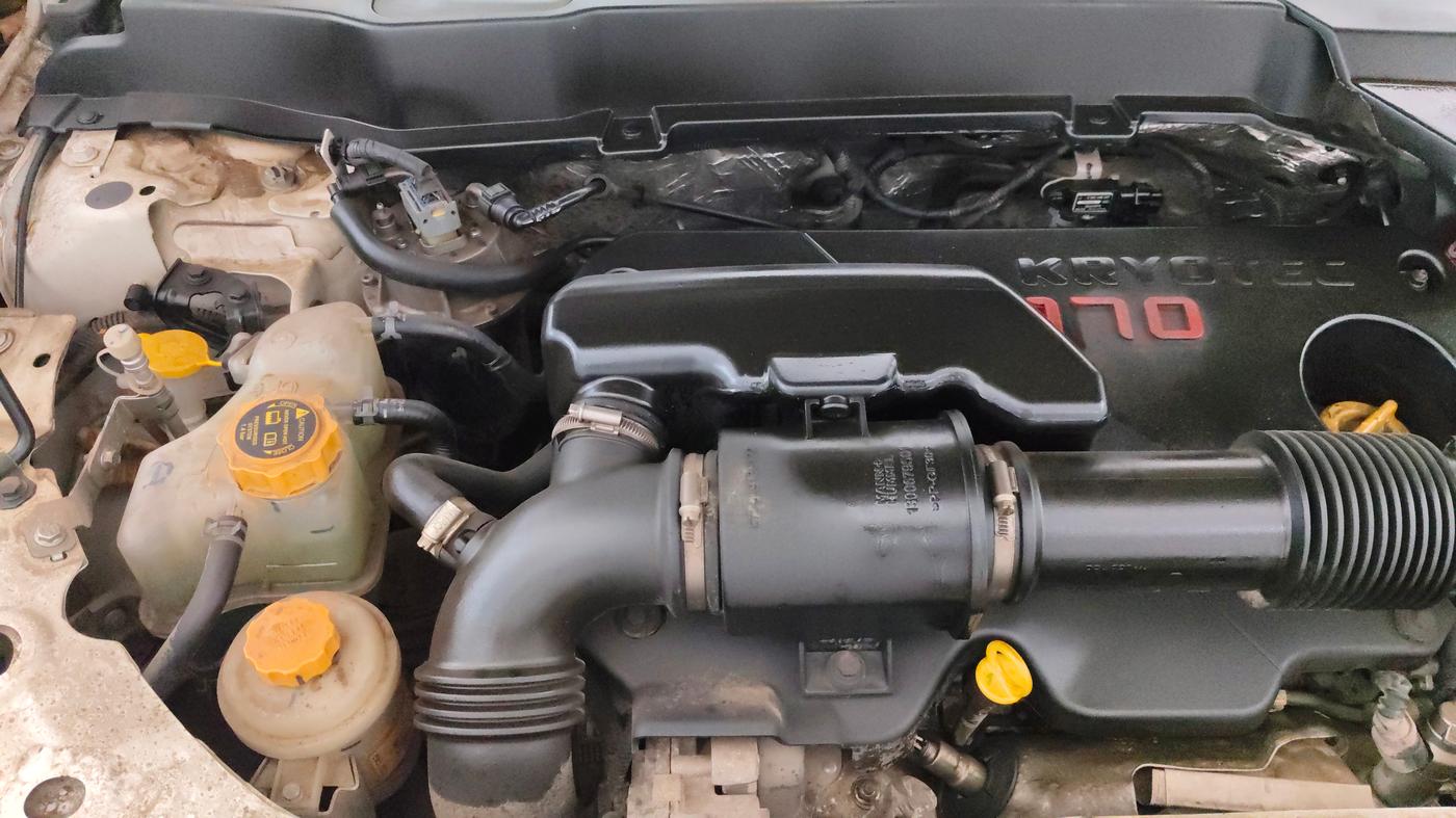 2021 Tata Safari XT PLUS, Diesel, Manual, 47,268 km, Engine View - Right