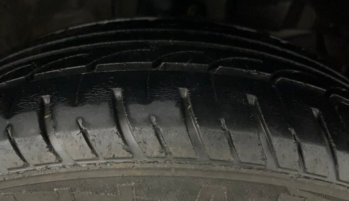 2019 Honda Amaze 1.2L I-VTEC VX, Petrol, Manual, 25,588 km, Right Front Tyre Tread