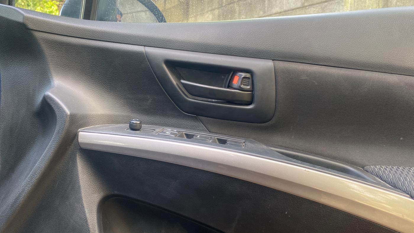 2021 Maruti S Cross SIGMA 1.5, Petrol, Manual, 36,559 km, Driver Side Door Panels Control