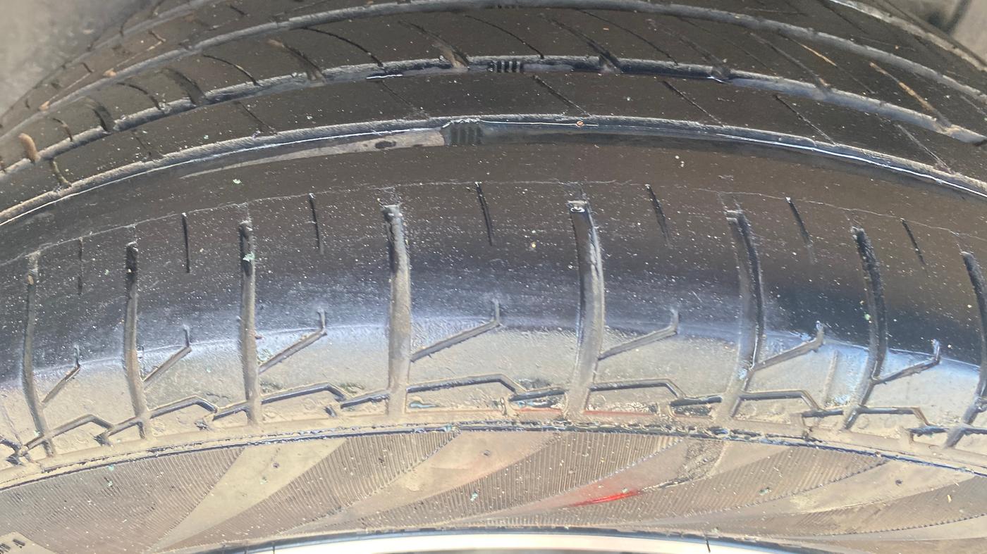 2021 Maruti S Cross SIGMA 1.5, Petrol, Manual, 36,559 km, Left Rear Tyre Tread