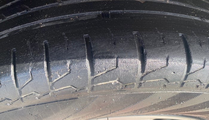 2021 Maruti S Cross SIGMA 1.5, Petrol, Manual, 36,559 km, Right Front Tyre Tread