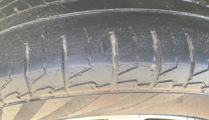 2021 Maruti S Cross SIGMA 1.5, Petrol, Manual, 36,559 km, Left Front Tyre Tread