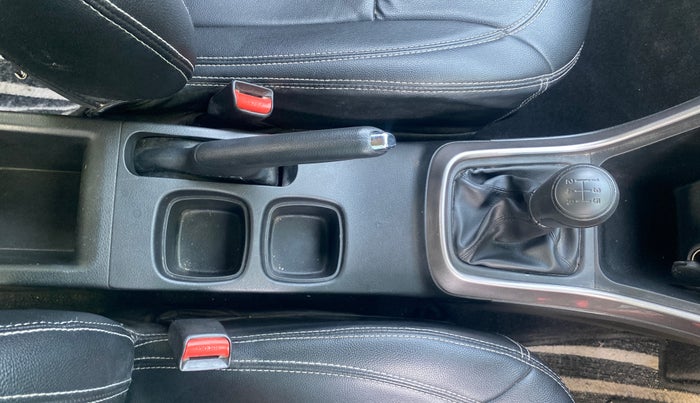 2021 Maruti S Cross SIGMA 1.5, Petrol, Manual, 36,559 km, Gear Lever