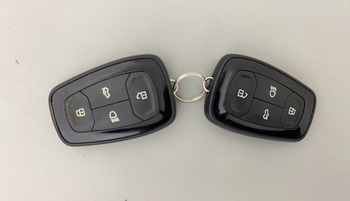 2021 Tata ALTROZ XZ PETROL, Petrol, Manual, 39,583 km, Key Close Up