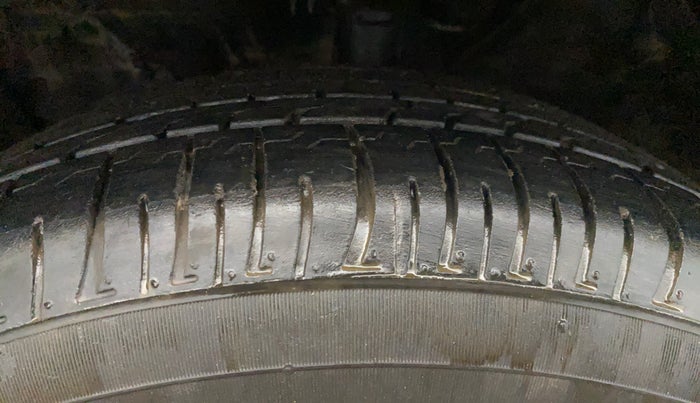 2021 KIA SELTOS HTK PLUS 1.5, Petrol, Manual, 87,236 km, Left Front Tyre Tread