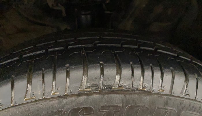 2021 KIA SELTOS HTK PLUS 1.5, Petrol, Manual, 87,236 km, Right Front Tyre Tread