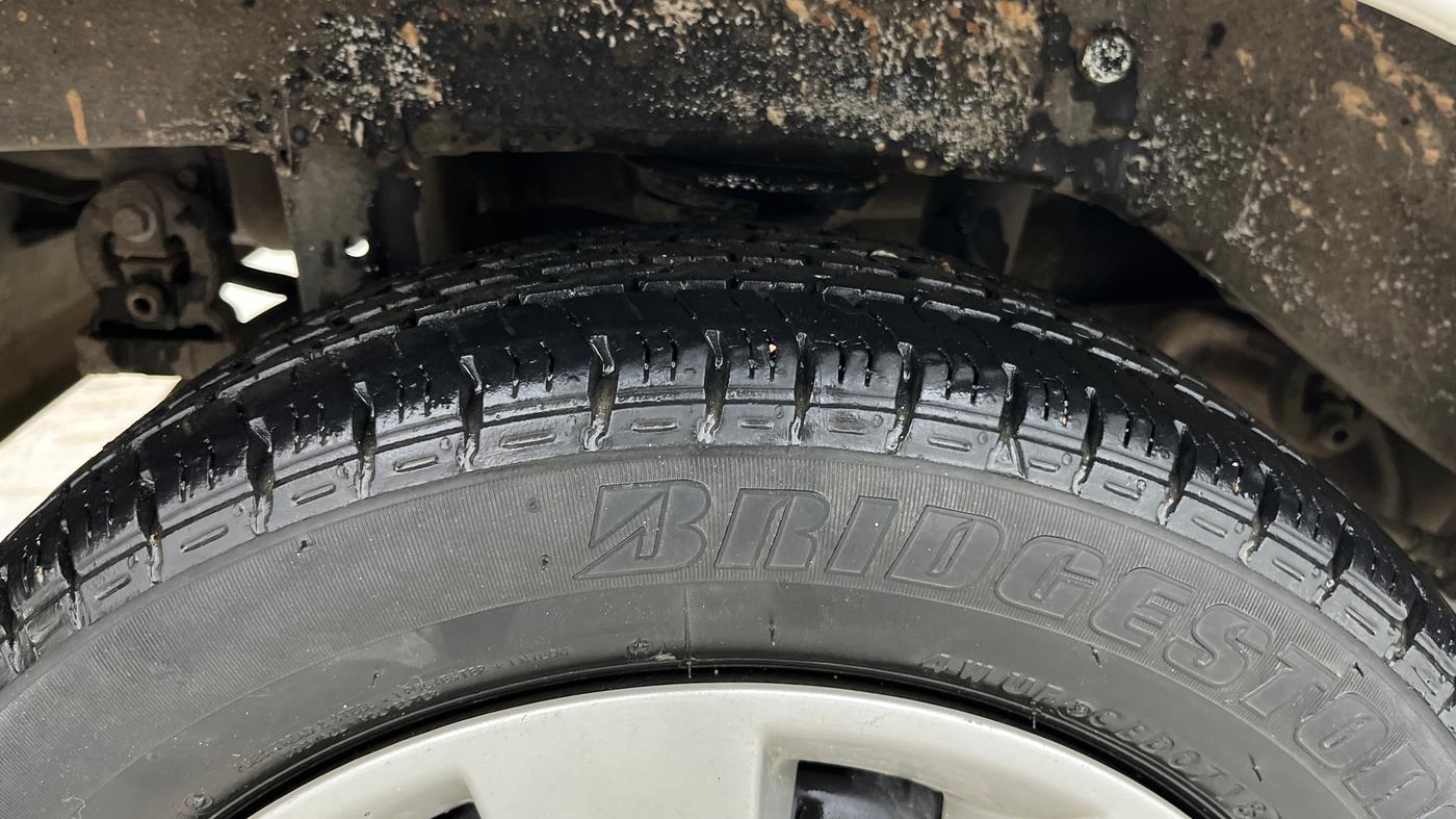 2018 Maruti Alto K10 VXI (O) AMT, Petrol, Automatic, 13,630 km, Right Rear Tyre Tread