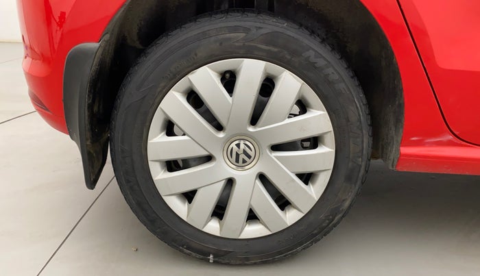 2017 Volkswagen Polo COMFORTLINE 1.2L, Petrol, Manual, 38,613 km, Right Rear Wheel