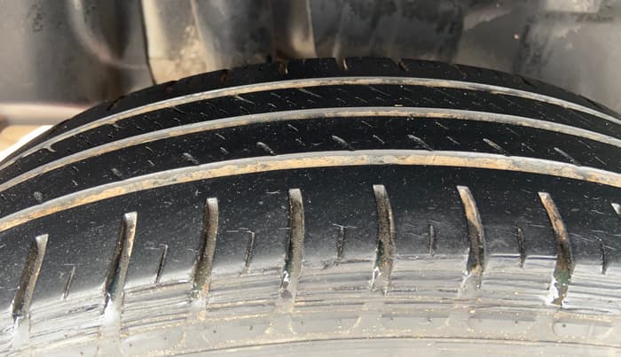 2018 Maruti Swift VXI, Petrol, Manual, 73,964 km, Right Rear Tyre Tread