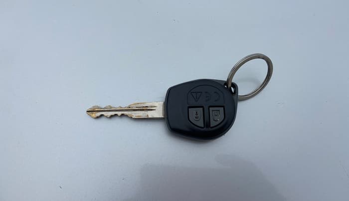 2018 Maruti Swift VXI, Petrol, Manual, 73,964 km, Key Close Up