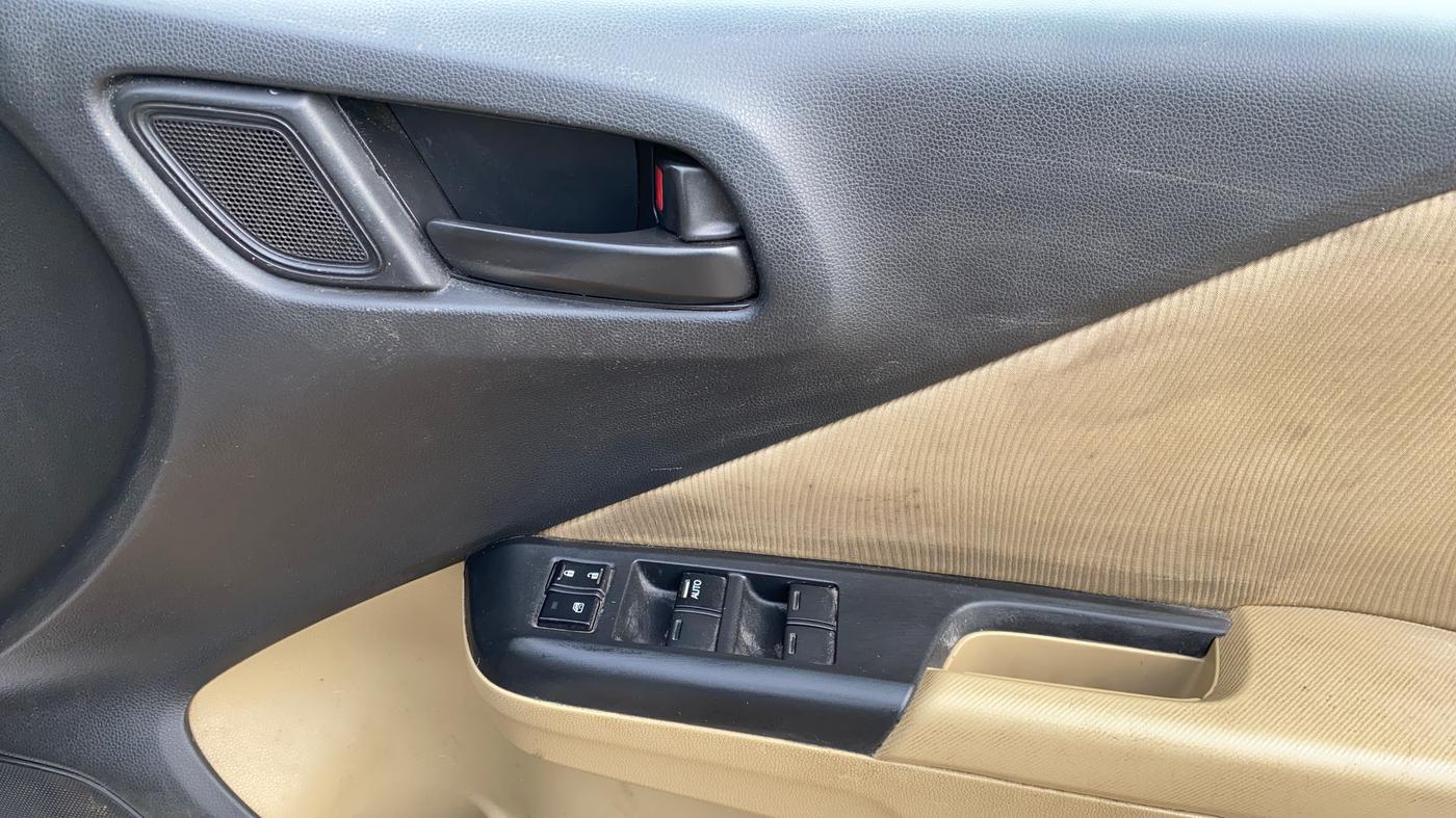 2015 Honda City 1.5L I-VTEC SV CVT, Petrol, Automatic, 94,312 km, Driver Side Door Panels Control