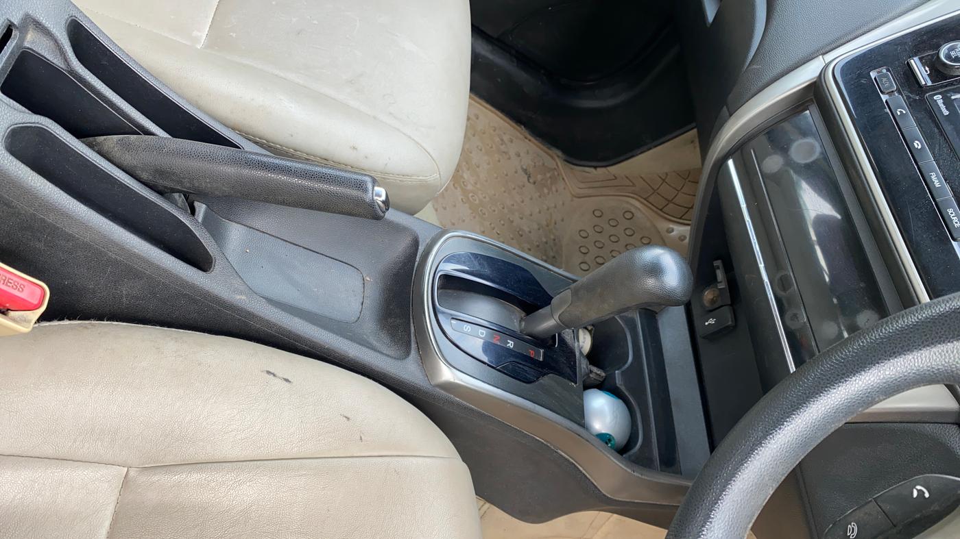 2015 Honda City 1.5L I-VTEC SV CVT, Petrol, Automatic, 94,312 km, Gear Lever