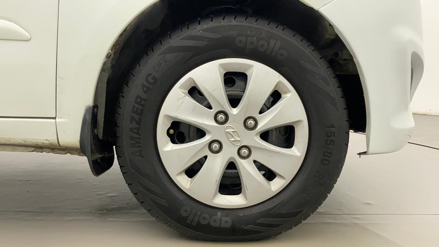 2012 Hyundai i10 SPORTZ 1.2 AT, Petrol, Automatic, 42,065 km, Right Front Wheel
