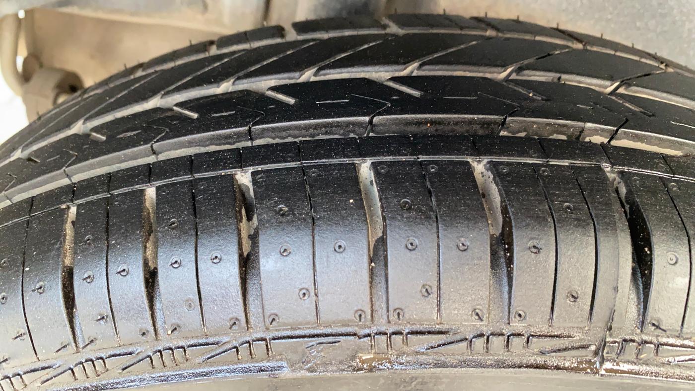 2016 Maruti Swift Dzire VDI, Diesel, Manual, 1,17,646 km, Right Rear Tyre Tread