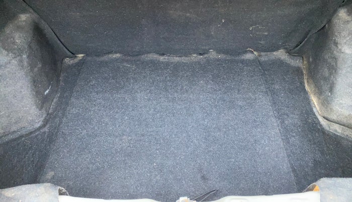 2016 Maruti Swift Dzire VDI, Diesel, Manual, 1,17,600 km, Boot Inside