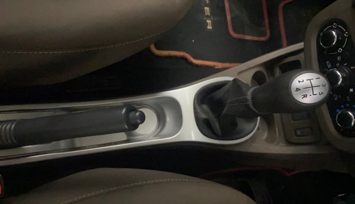 2017 Renault Duster RXL PETROL, Petrol, Manual, 47,171 km, Gear Lever