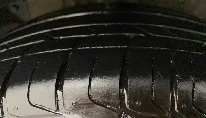 2017 Tata NEXON XM DIESEL, Diesel, Manual, 88,214 km, Right Rear Tyre Tread
