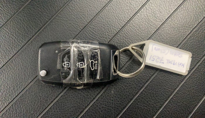 2021 KIA SELTOS HTE 1.5 PETROL, Petrol, Manual, 18,271 km, Key Close Up