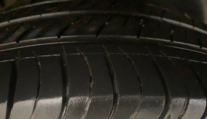 2021 KIA SELTOS HTE 1.5 PETROL, Petrol, Manual, 18,271 km, Right Rear Tyre Tread