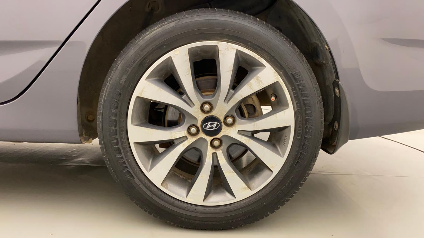2014 Hyundai Verna FLUIDIC 1.6 CRDI SX, Diesel, Manual, 81,324 km, Left Rear Wheel