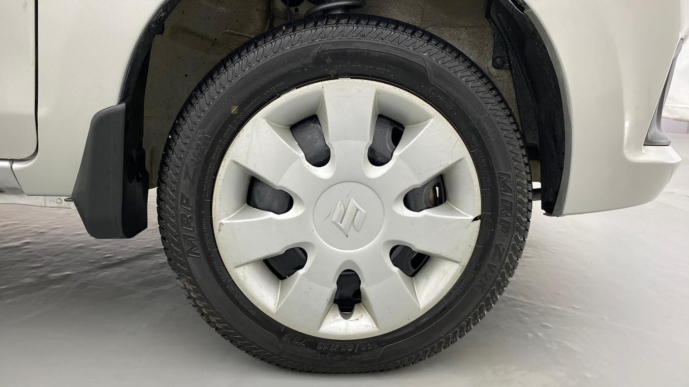 2018 Maruti Alto K10 VXI P, Petrol, Manual, 56,489 km, Right Front Wheel