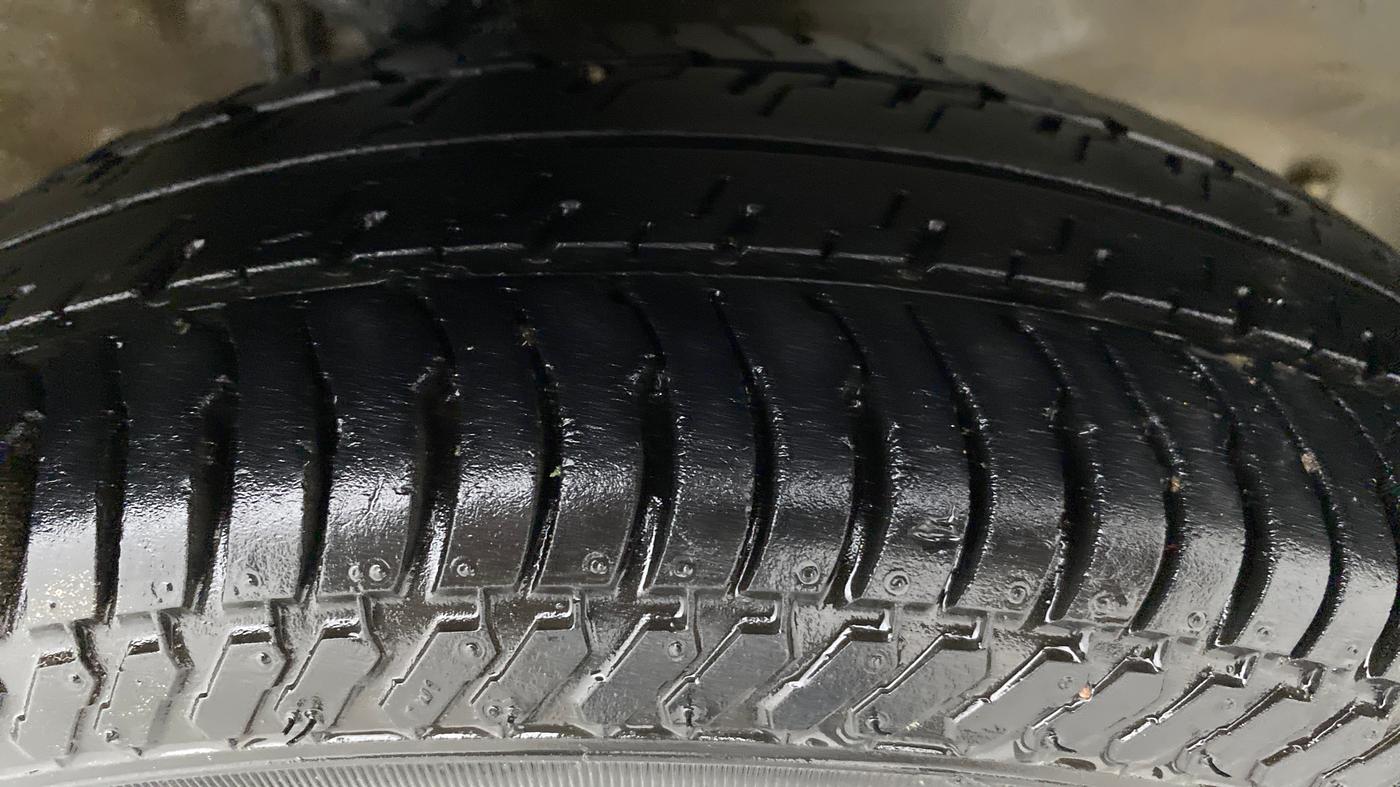2018 Maruti Alto K10 VXI P, Petrol, Manual, 56,489 km, Right Front Tyre Tread