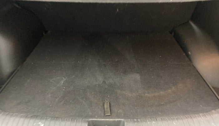 2016 Hyundai Creta SX 1.6 DIESEL, Diesel, Manual, 42,787 km, Boot Inside