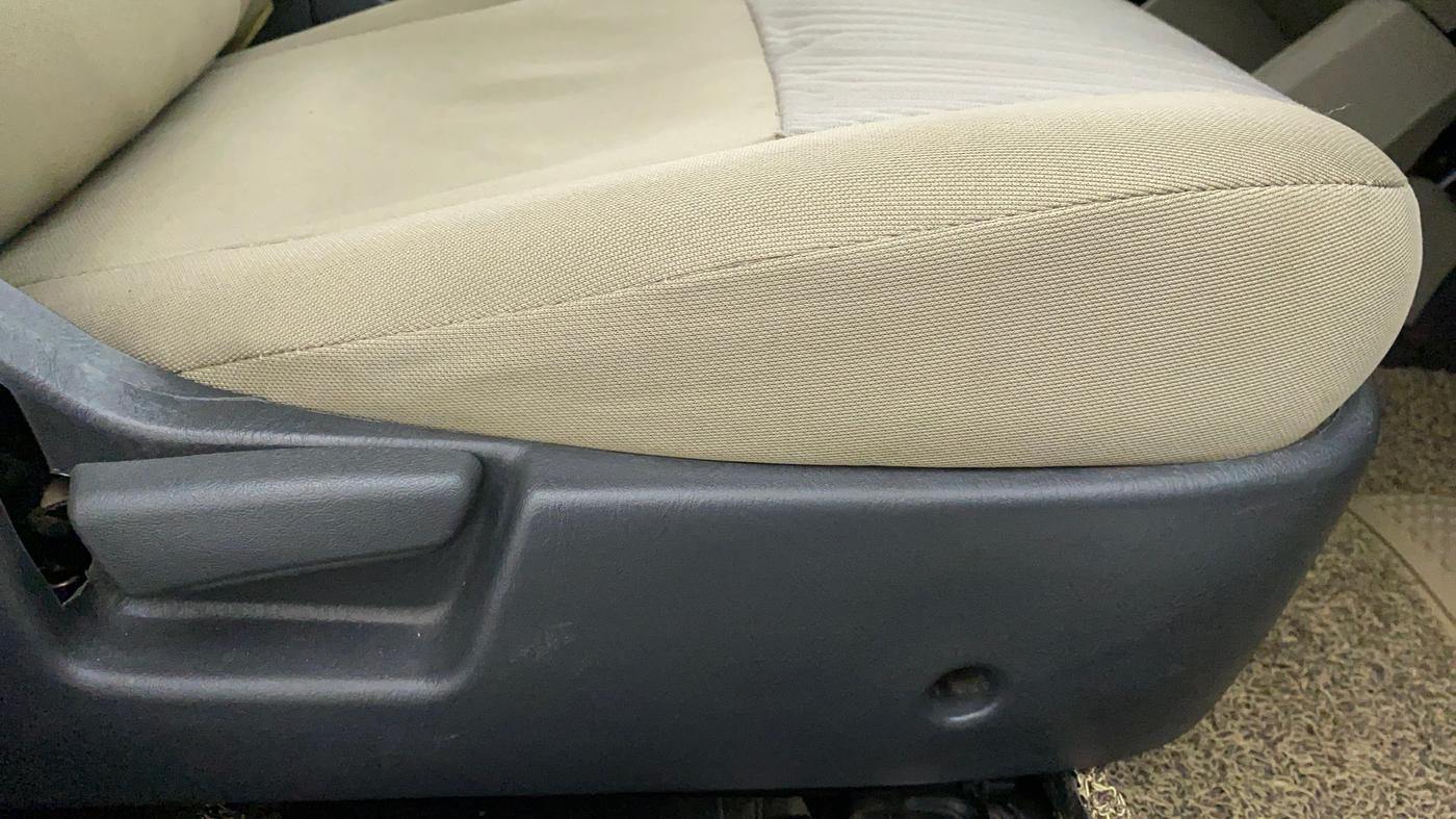 2018 Maruti Alto K10 VXI P, Petrol, Manual, 42,634 km, Driver Side Adjustment Panel