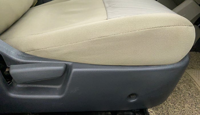 2018 Maruti Alto K10 VXI P, Petrol, Manual, 42,634 km, Driver Side Adjustment Panel