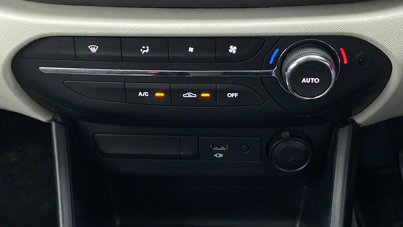 2022 Tata ALTROZ XT DIESEL, Diesel, Manual, 16,063 km, Automatic Climate Control