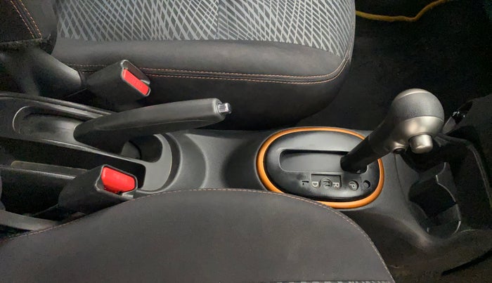 2018 Nissan Micra XL CVT, Petrol, Automatic, 41,751 km, Gear Lever