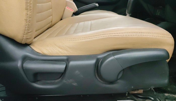 2019 Honda Jazz 1.2L I-VTEC VX CVT, Petrol, Automatic, 1,06,077 km, Driver Side Adjustment Panel