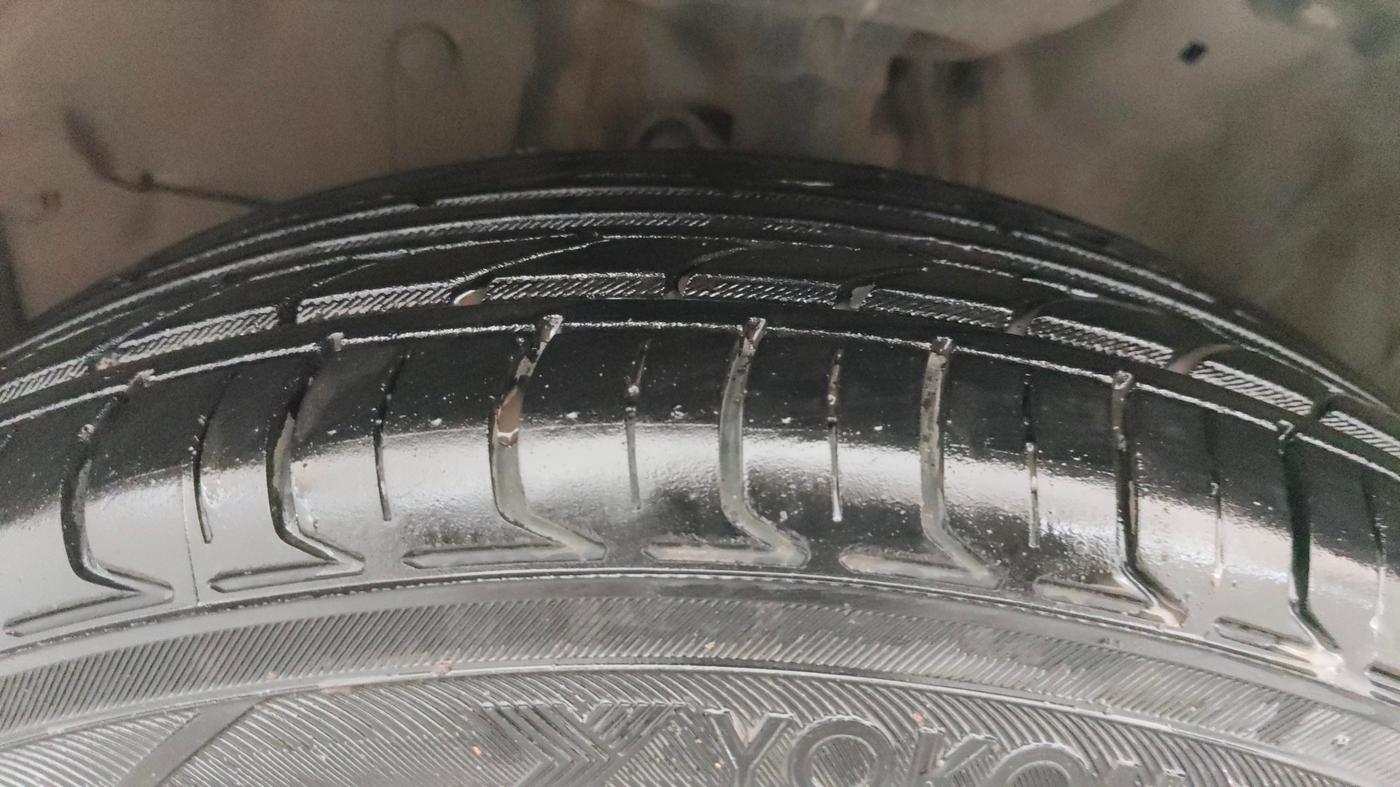 2019 Honda Jazz 1.2L I-VTEC VX CVT, Petrol, Automatic, 1,05,929 km, Left Front Tyre Tread