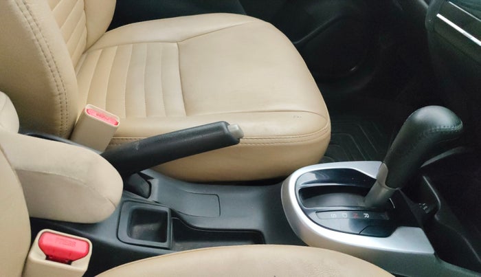 2019 Honda Jazz 1.2L I-VTEC VX CVT, Petrol, Automatic, 1,06,077 km, Gear Lever