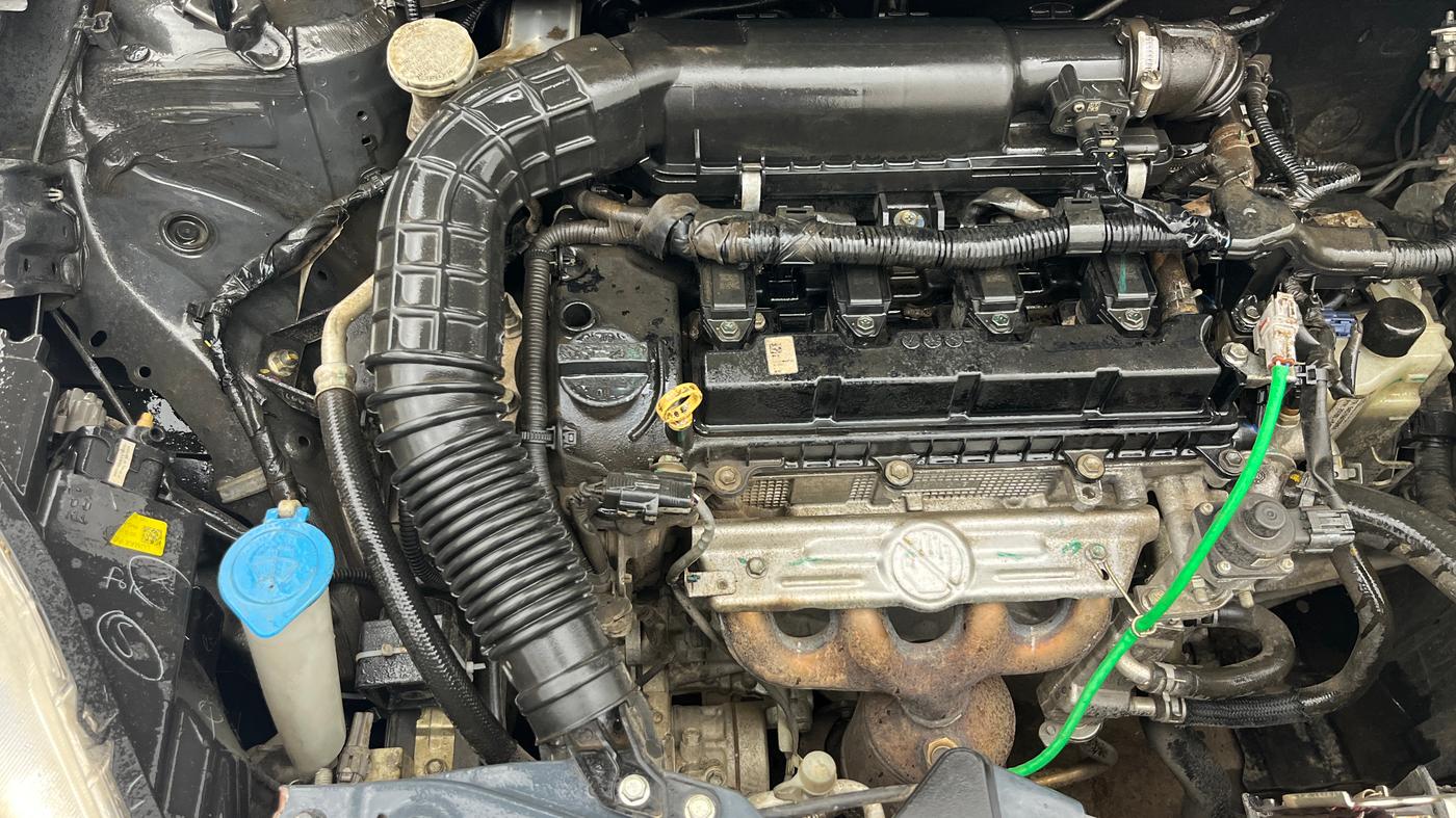2022 Maruti Dzire VXI AMT, Petrol, Automatic, 96,666 km, Engine View - Right