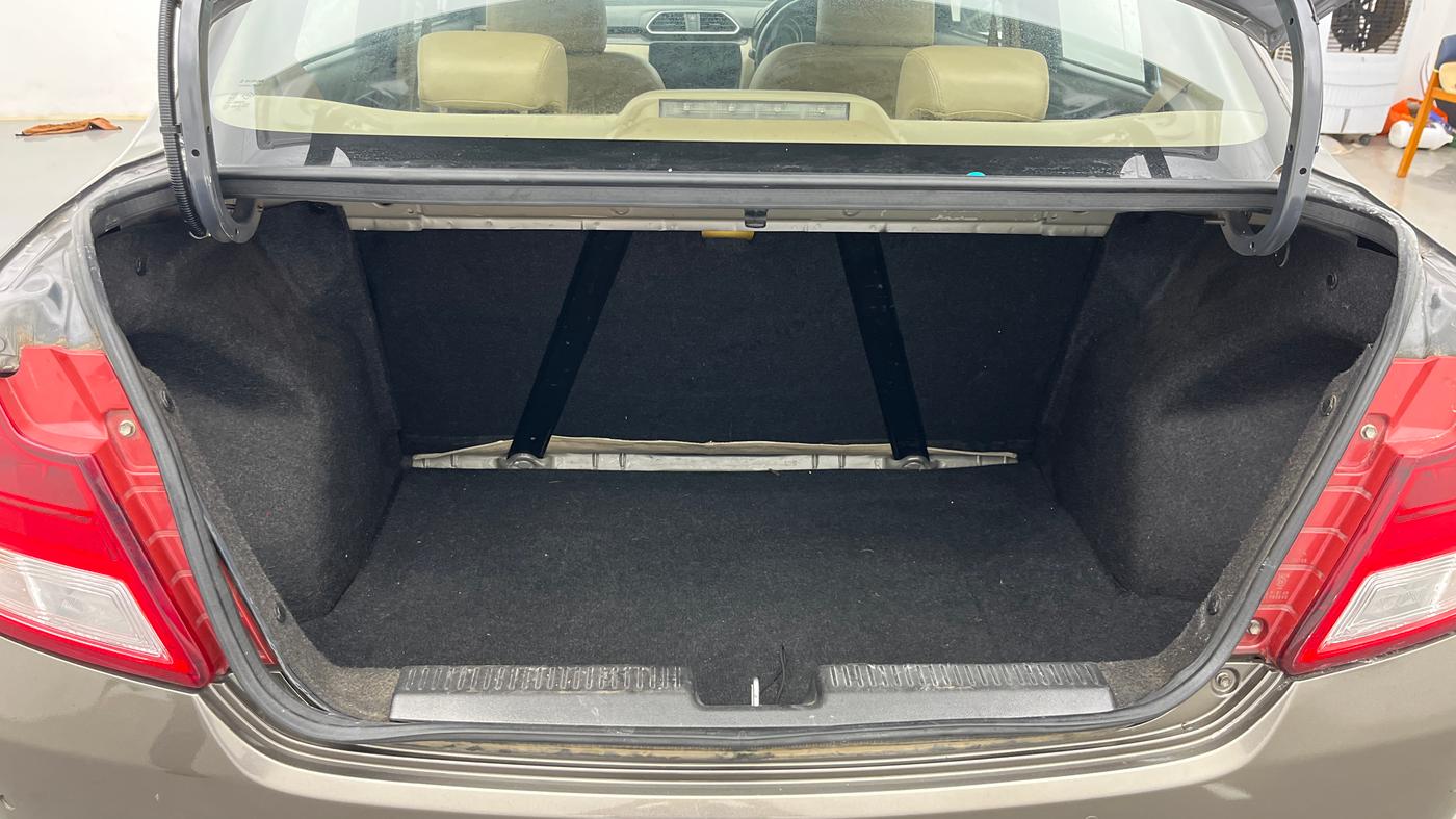 2022 Maruti Dzire VXI AMT, Petrol, Automatic, 96,666 km, Boot Inside