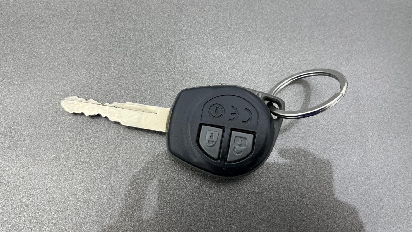 2022 Maruti Dzire VXI AMT, Petrol, Automatic, 96,666 km, Key Close Up