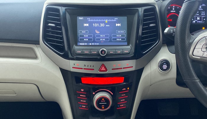 2020 Mahindra XUV300 W8 (O) DIESEL  AT, Diesel, Automatic, 3,774 km, Air Conditioner