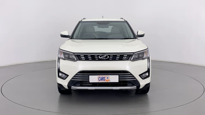 2020 Mahindra XUV300 W8 (O) DIESEL  AT, Diesel, Automatic, 3,774 km, Front