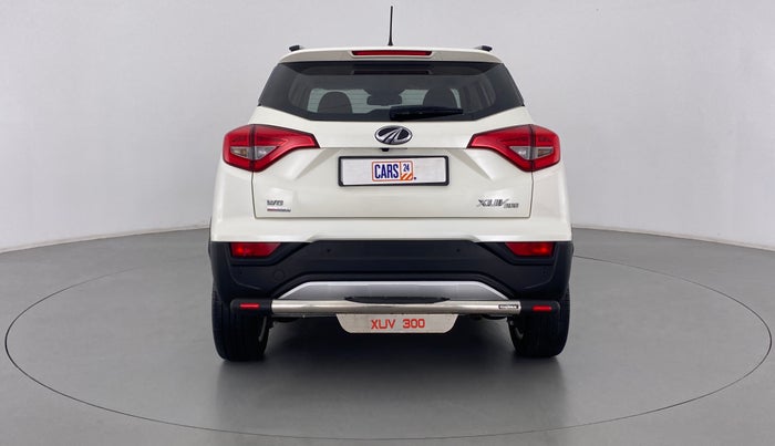 2020 Mahindra XUV300 W8 (O) DIESEL  AT, Diesel, Automatic, 3,774 km, Back/Rear