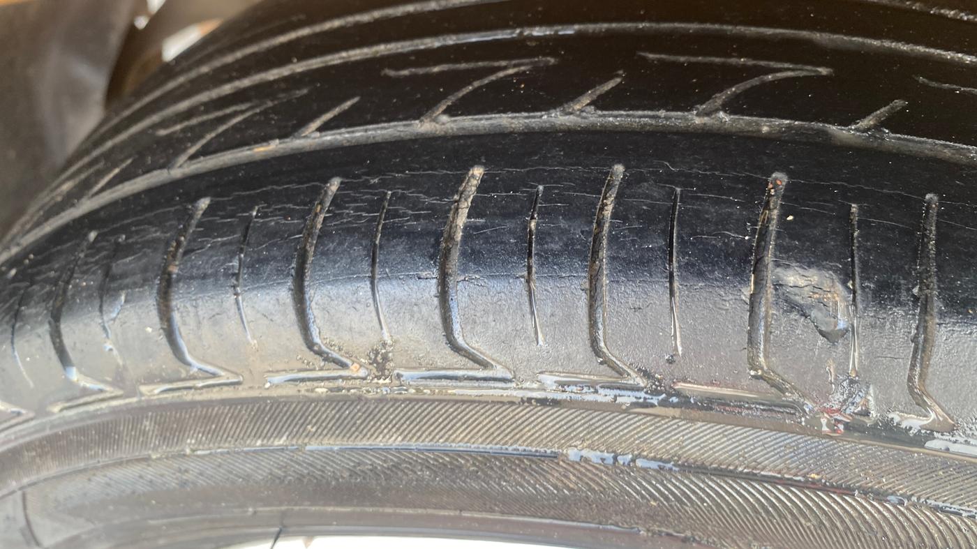 2014 Hyundai Grand i10 ASTA AT 1.2 KAPPA VTVT, Petrol, Automatic, 71,919 km, Right Rear Tyre Tread