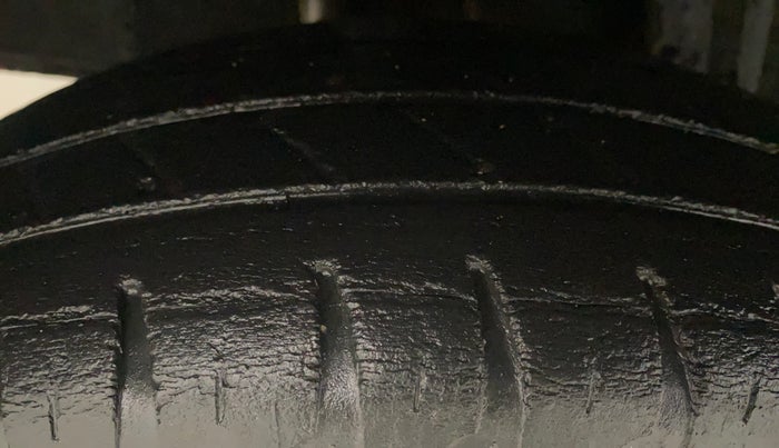 2021 Renault Kwid CLIMBER 1.0 AMT (O), Petrol, Automatic, 49,505 km, Right Rear Tyre Tread