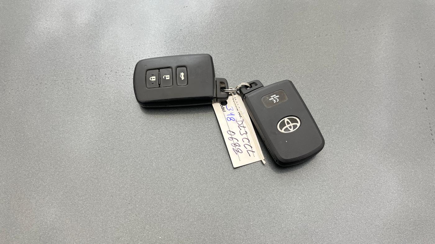 2016 Toyota Corolla Altis VL CVT PETROL, Petrol, Automatic, 81,985 km, Key Close Up
