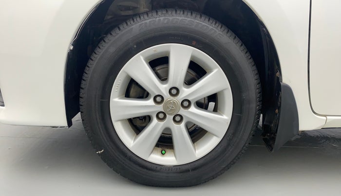 2014 Toyota Corolla Altis G AT, Petrol, Automatic, 79,110 km, Left Front Wheel