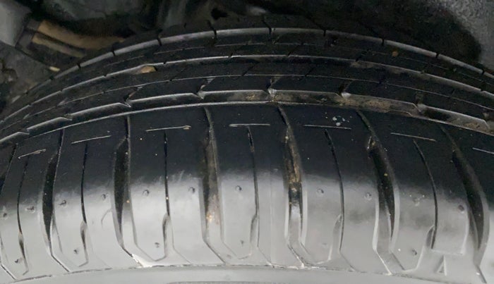2014 Toyota Corolla Altis G AT, Petrol, Automatic, 79,110 km, Left Rear Tyre Tread