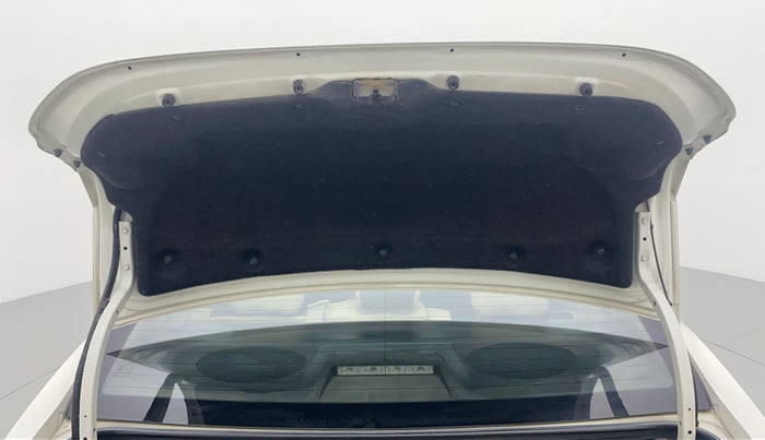 2014 Toyota Corolla Altis G AT, Petrol, Automatic, 79,110 km, Boot Door Open