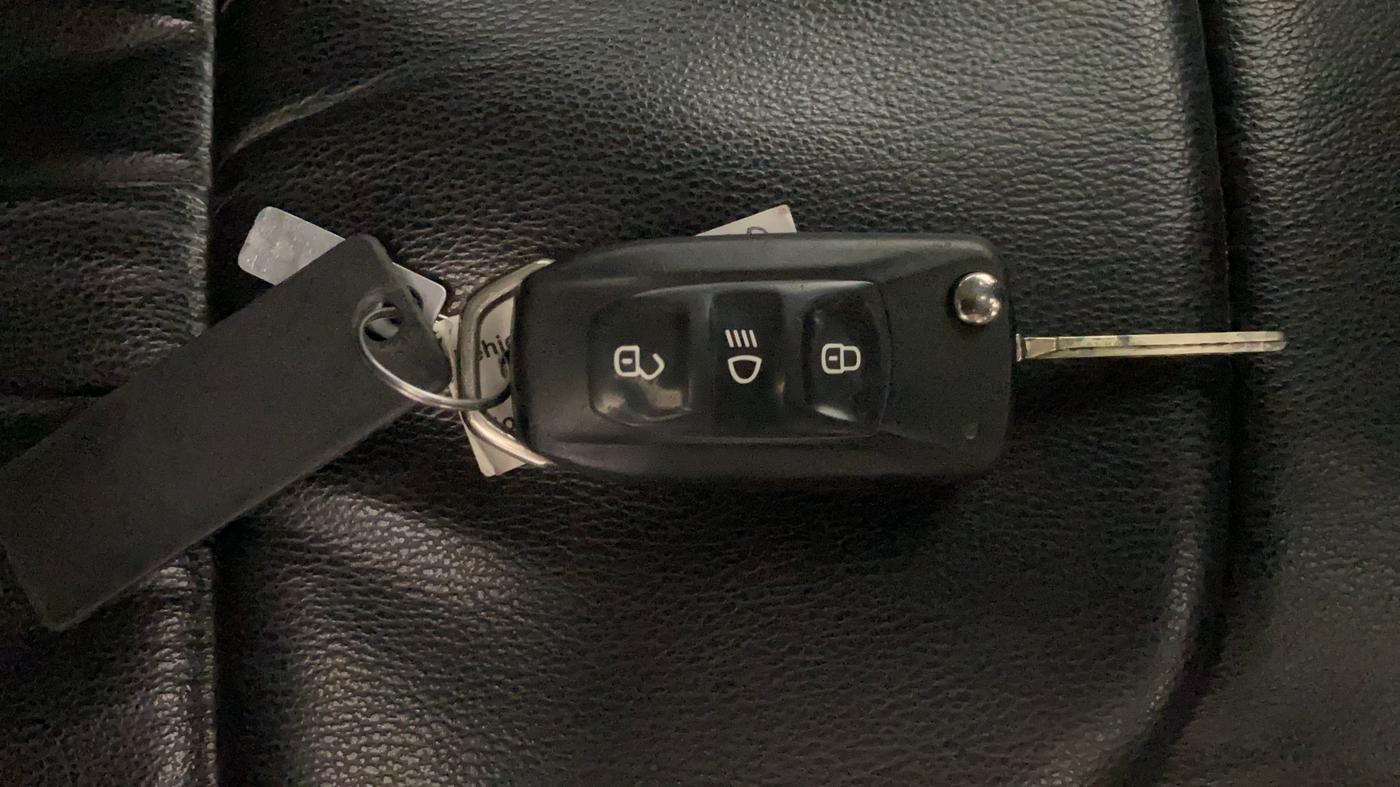 2021 Tata NEXON XZ PETROL, Petrol, Manual, 59,919 km, Key Close Up